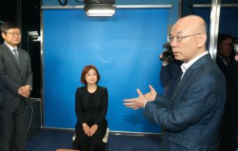 KCC Begins Smart Sign Language Broadcasting