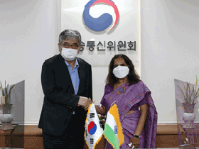 KCC Chairman Han Sang-hyuk meets with  Ambassador of India to Korea 