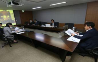 KCC Chairman Han Sang-hyuk has Teleconference with Google Senior VP Neal Mohan